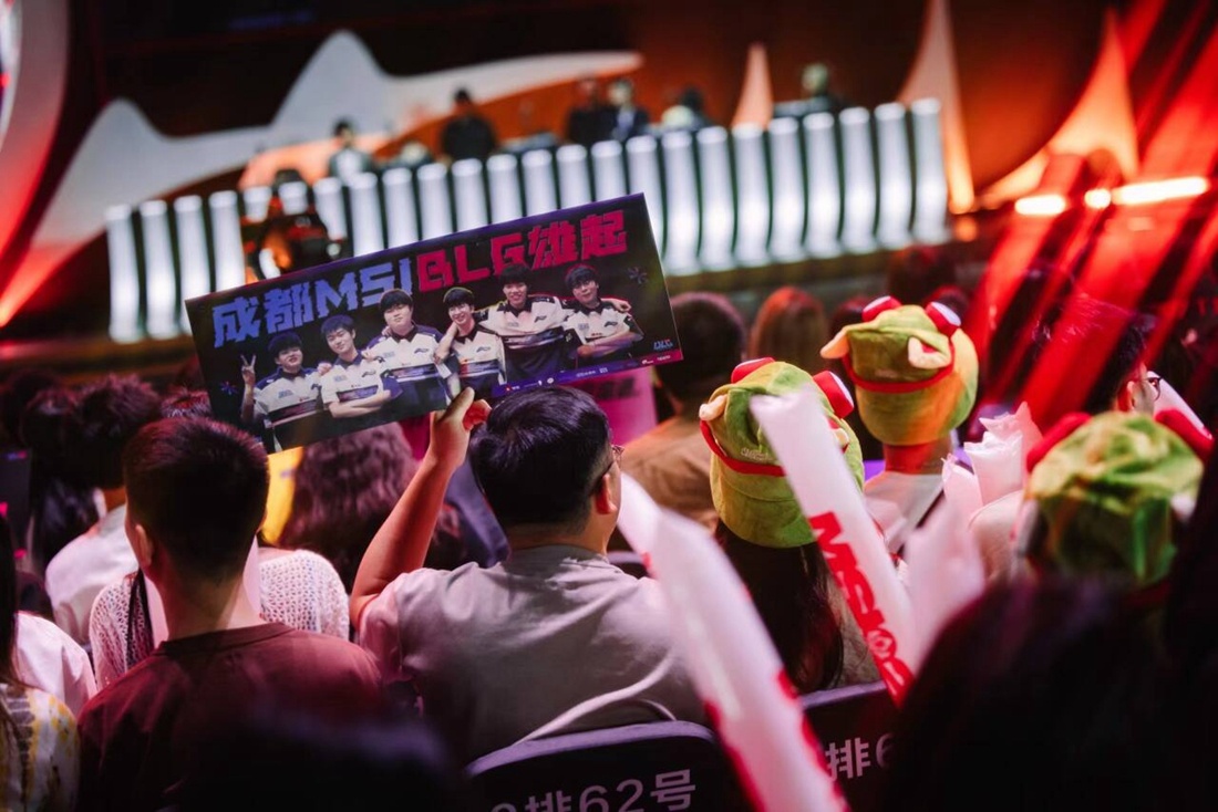 EPL S20 小组赛：找回状态 Mouz 2-0击败FNC